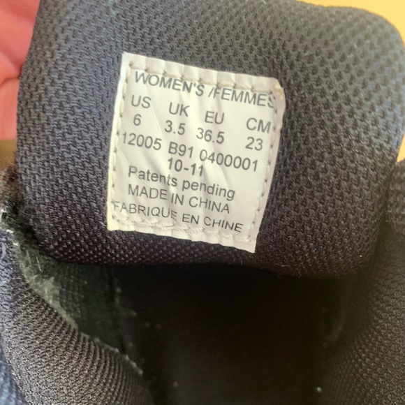 North Face tan hiking boots, 6 - Picture 3 of 3